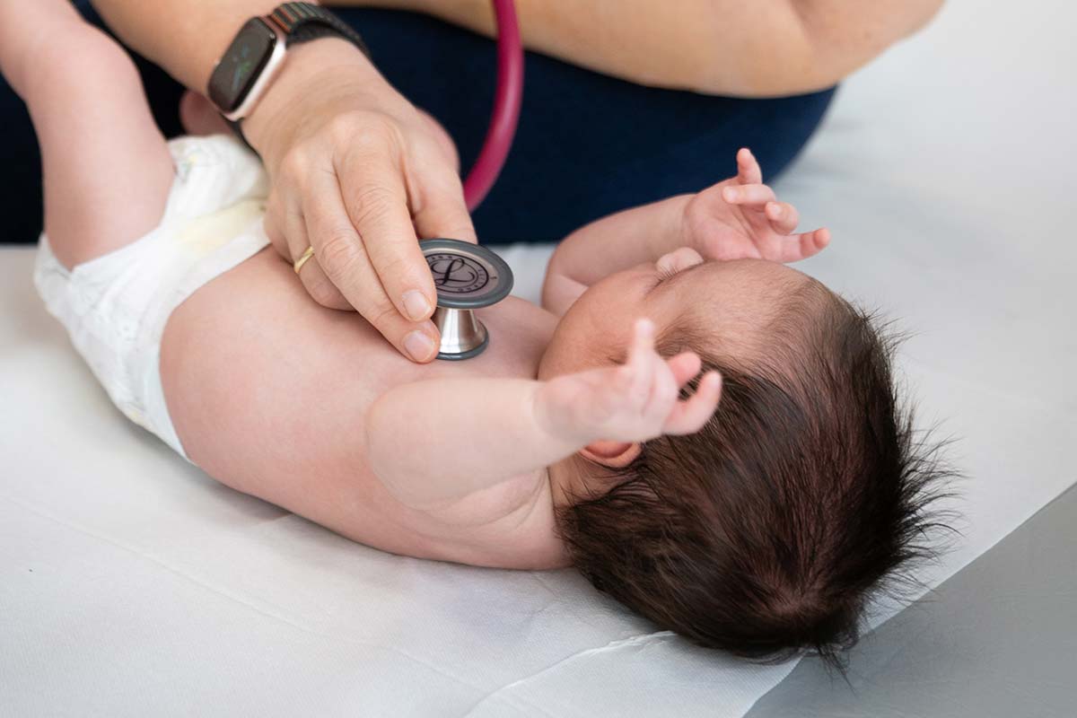 Eltern-Kind-Pass-Untersuchung beim Kinderarzt in Graz – Mini Maxi Med Eltern-Kind-Pass-Untersuchung beim Kinderarzt in Graz - Mini Maxi Med